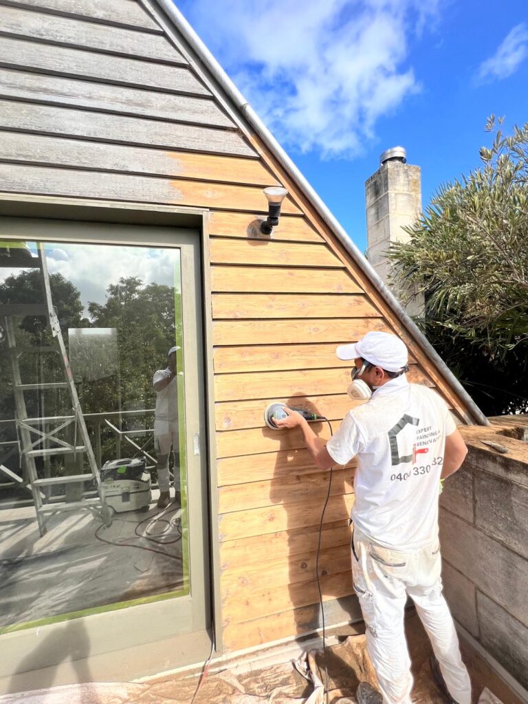 Painting Weatherboard Home